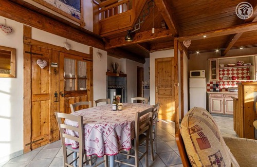 Saint-Michel-de-Maurienne House | 67 m² Gîte ∙ 3 bedrooms ∙ 6 guests