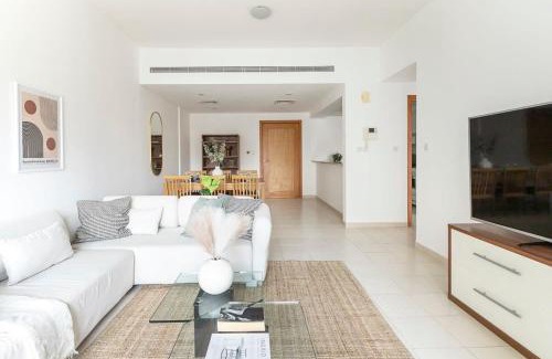 The Greens Apartment | Frank Porter - Al Samar