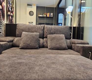 Khlong Ton Sai Apartment | Free Airport Pick Up ! 12th Floor Cozy Studio Room, 5 mins walk to IconSiam & BTS