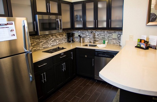 Lexington Condo | Free Breakfast. Indoor Pool. Gym. 10 Min from University of Kentucky.