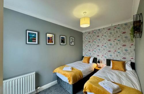 Cleethorpes House | Freeston House - Great for Contractors or Family Holidays
