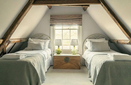 Fritton Hotel | Fritton Lake - The Clubhouse