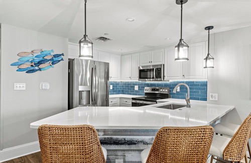 Ocean Drive Condo | Fully Renovated - #710 Ocean Front, 3 Bedroom, 3 Bath - Sleeps 10