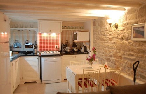 Foca Cottage | Fully Restored Greek Style Old Stone House