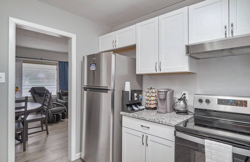Newport News House | Fun Family and Pet Friendly 3 Bedroom Home Close to Everything