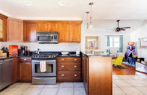 McFerrin Park House | Fun & Funky East Nashville Bungalow