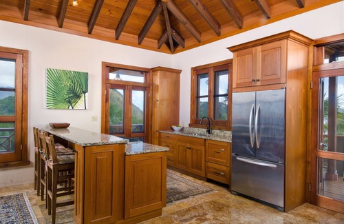 West End Villa | Fun luxury water front w/dock & free wifi on private 8 acre peninsular estate