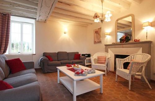 Coulonges-sur-Sarthe House | Gîte familial avec jardin, proche chemins de randonnée, idéal pour 12 pers. avec salle de réception - FR-1-497-118