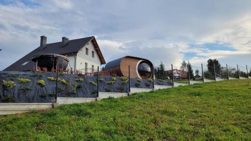 Istebna House | Górskie Przysiółki w Koniakowie - Dom z Widokiem Szańce