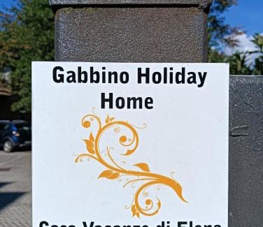 Albate Apartment | Gabbinoholidayhome Appartamento in suggestiva corte