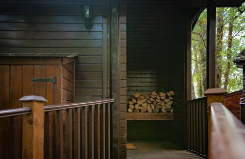 Thurstonfield House | Gadwall Lodge with Hot-tub