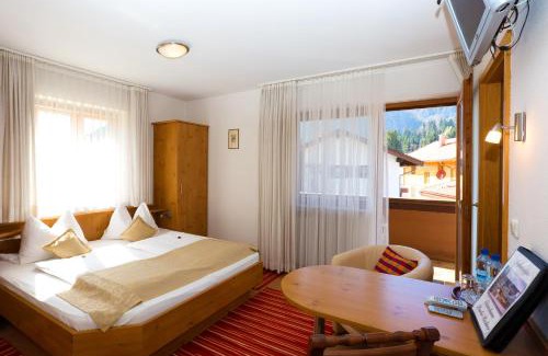 Oberammergau House | Gaestehaus Richter