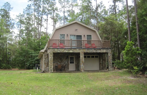 Hawthorne House | Gainesville Area Lakefront Home (Riley Lake) CANOE JONBOAT KAYAKS Unlimited Wifi