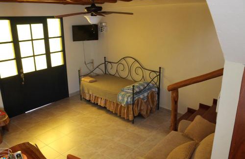 Bahia de la Academia House | Galapagos Cottages