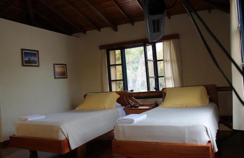 Bahia de la Academia House | Galapagos Cottages