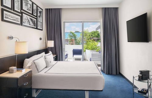 City Center Resort | Gale South Beach, Curio Collection by Hilton