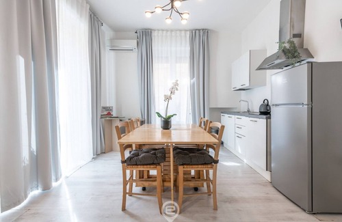 Cagliari Apartment | Garibaldi Central Apartment