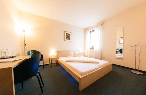 Mahlsdorf Hotel | Garni-Hotel An der Weide