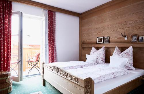 Flintsbach A. Inn Hotel | Gasthof-Hotel Dannerwirt