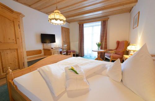 Saaldorf-Surheim House | Gasthof Mayrwirt