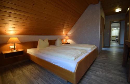 Wallenfels House | Gasthof Roseneck