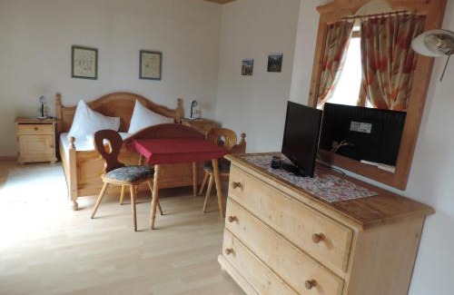 Heiligenblut House | Gasthof Tauernalm