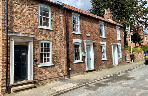 Barrow upon Humber Cottage | Characterful 3 Bed cottage in Barrow upon Humber
