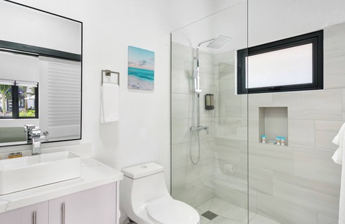 Cove Bay Hotel | Genesis Residences nMeads Bay 1 - Downstairs Unit