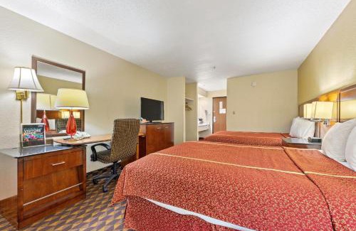 St. Charles Hotel | Geneva Motel