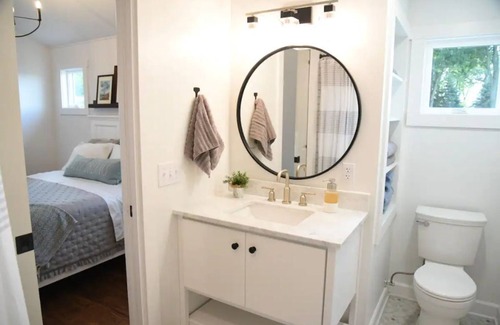 Wayne County Other | Get away from it all @ The Painter's Cottage