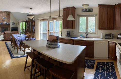 Huddleston House | Get Ready For Fall Colors! Book Your Late 2025 Stay Today!