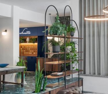 Pettenasco Hotel | Giardinetto