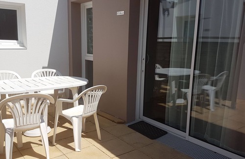 Les Sables d'Olonne Cottage | GITE 4 people patio view