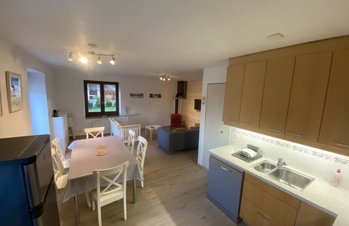 Morbier Apartment | Gite 6 pers Jura pleine Nature