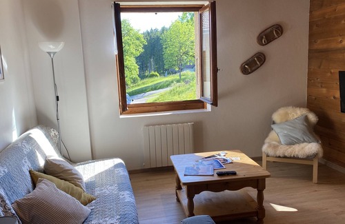 Morbier Apartment | Gite 7 Personnes Haut Jura Pleine Nature