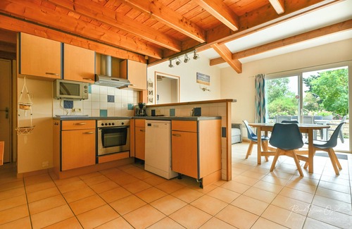 Olonne-sur-Mer Cottage | Gites Les Sables d'Olonne with heated swimming pool
