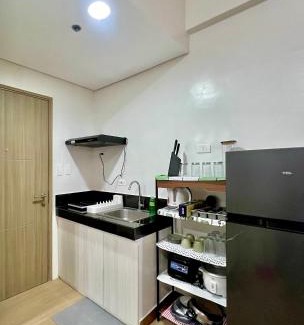 Trece Martires Apartment | Glade Suite