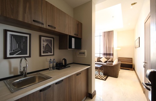 Hera Street Hotel | Gladiolus Hotel