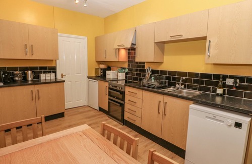 Nefyn House | GLANFFRWD - NEFYN, pet friendly, character holiday cottage in Nefyn