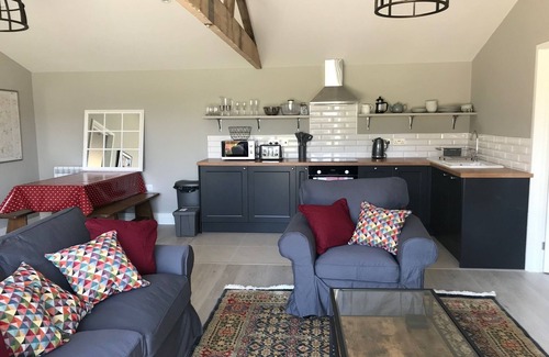 Bourton House | Glebe Barn - heart of the Cotswolds
