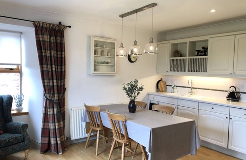 Dornoch Cottage | GLENMUIR COTTAGE, family friendly, with open fire in Dornoch