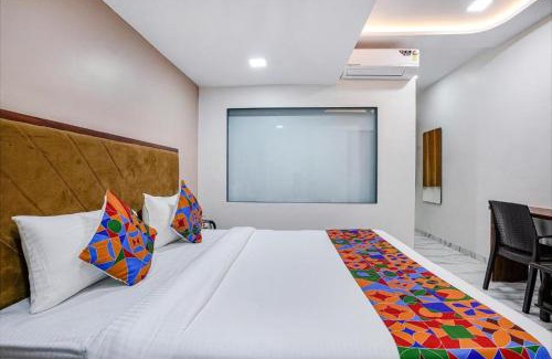 Vashi House | Glitz Hotels - Seven 7 Star
