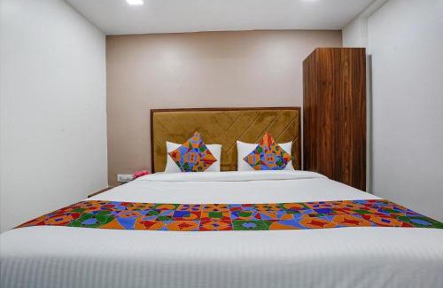 Vashi House | Glitz Hotels - Seven 7 Star