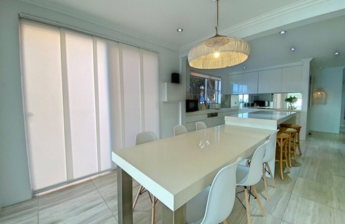 Cronulla Apartment | Gobsmacking Views with Direct Beach Access 2