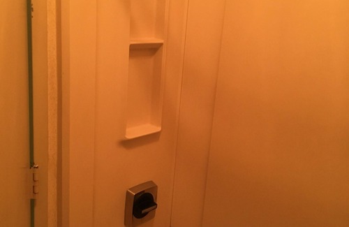 Radcliff Hotel | Gold Vault Inn