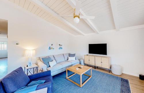 Tranquil Harbour House | Golden Oasis