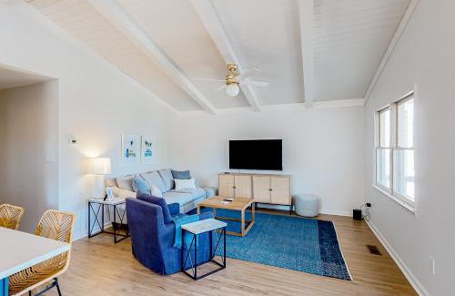 Tranquil Harbour House | Golden Oasis