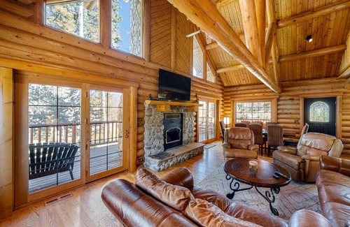 Grand Lake House | Golden Pine Place