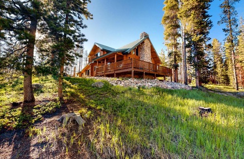 Grand Lake House | Golden Pine Place