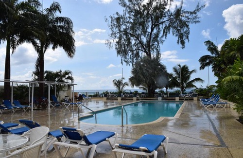 Sunset Crest Apartment | Goldenview